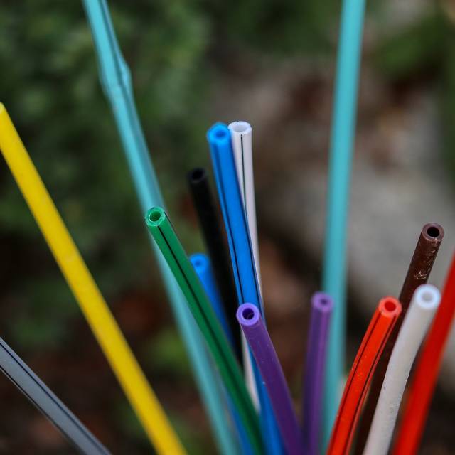 bunte Glasfaserkabel