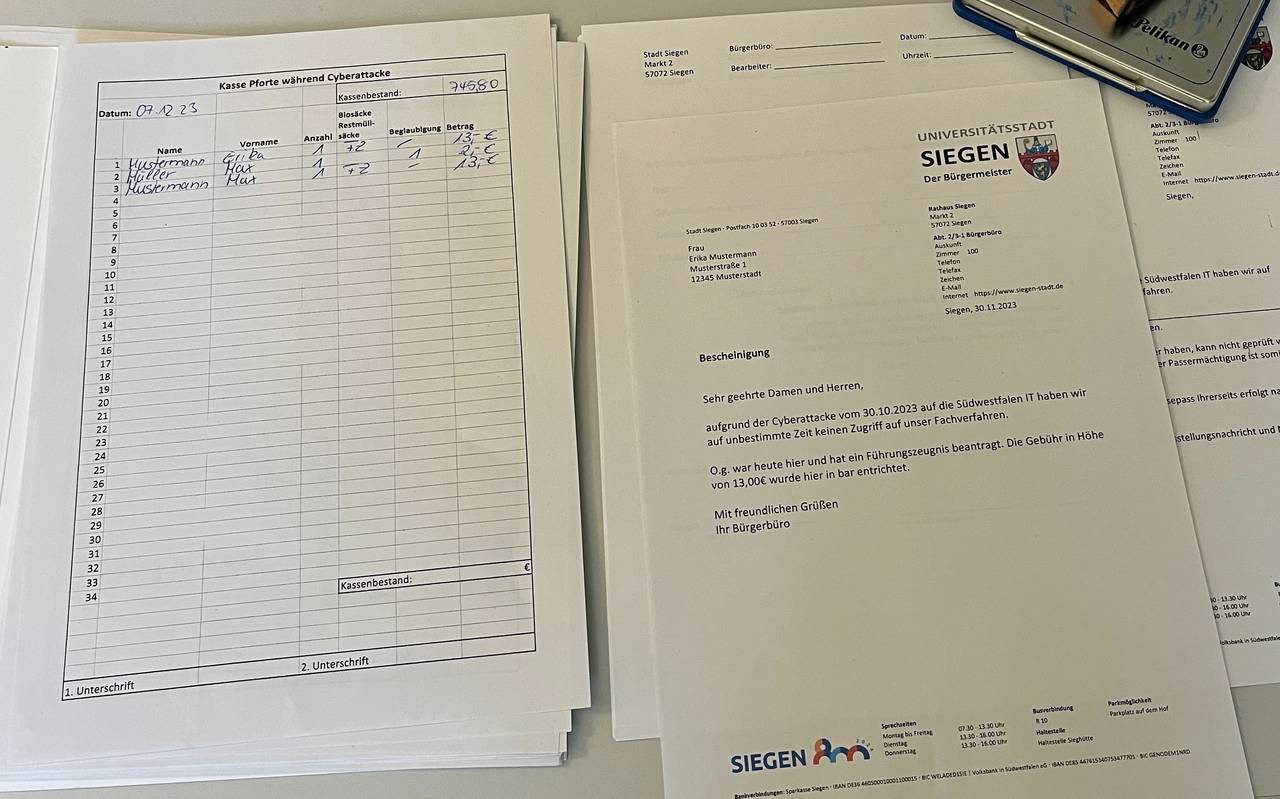 Nach dem Hackerangriff Ende Oktober kann das Siegener Bürgerbüro nur vorläufige Bescheinigungen ausstellen.