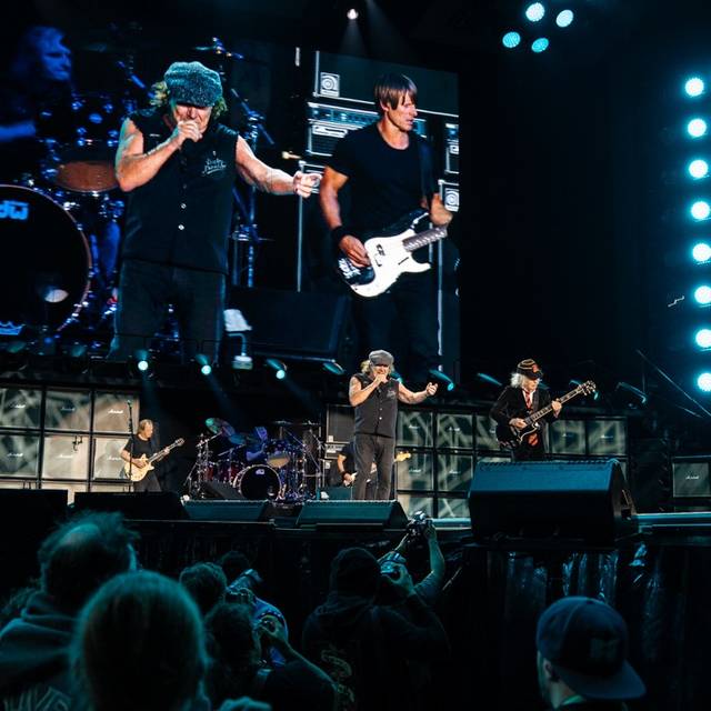 AC/DC Live in Düsseldorf 08.07.2025 Merkur Spielarena Brian Johnson