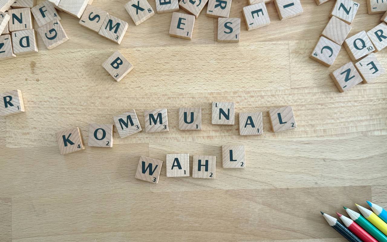 Siegen-Wittgenstein wählt einen neuen Landrat und neue Bürgermeister sowie einen neuen Kreistag und neue Räte. Radio Siegen hält euch am Sonntag online und am Montag dann auch im Radio über alle Ergebnisse auf dem Laufenden.