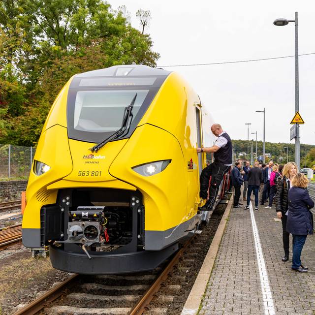 Neuer elektrischer Zug in Siegen-Wittgenstein unterwegs.