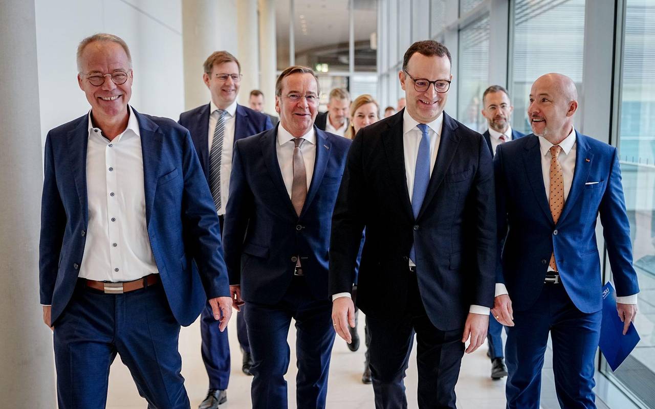 Grundsatzeinigung im Streit um Wehrdienst-Reform