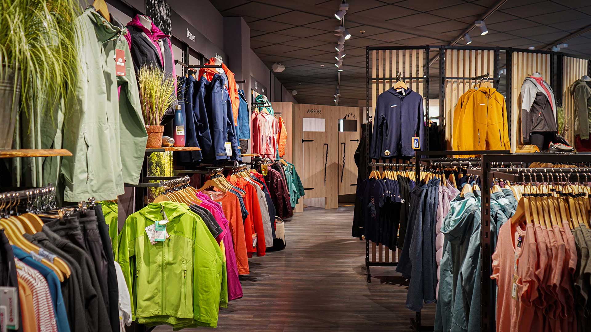 Jacken in Feinbier unterwegs, dem Outdoor Shop in Siegen