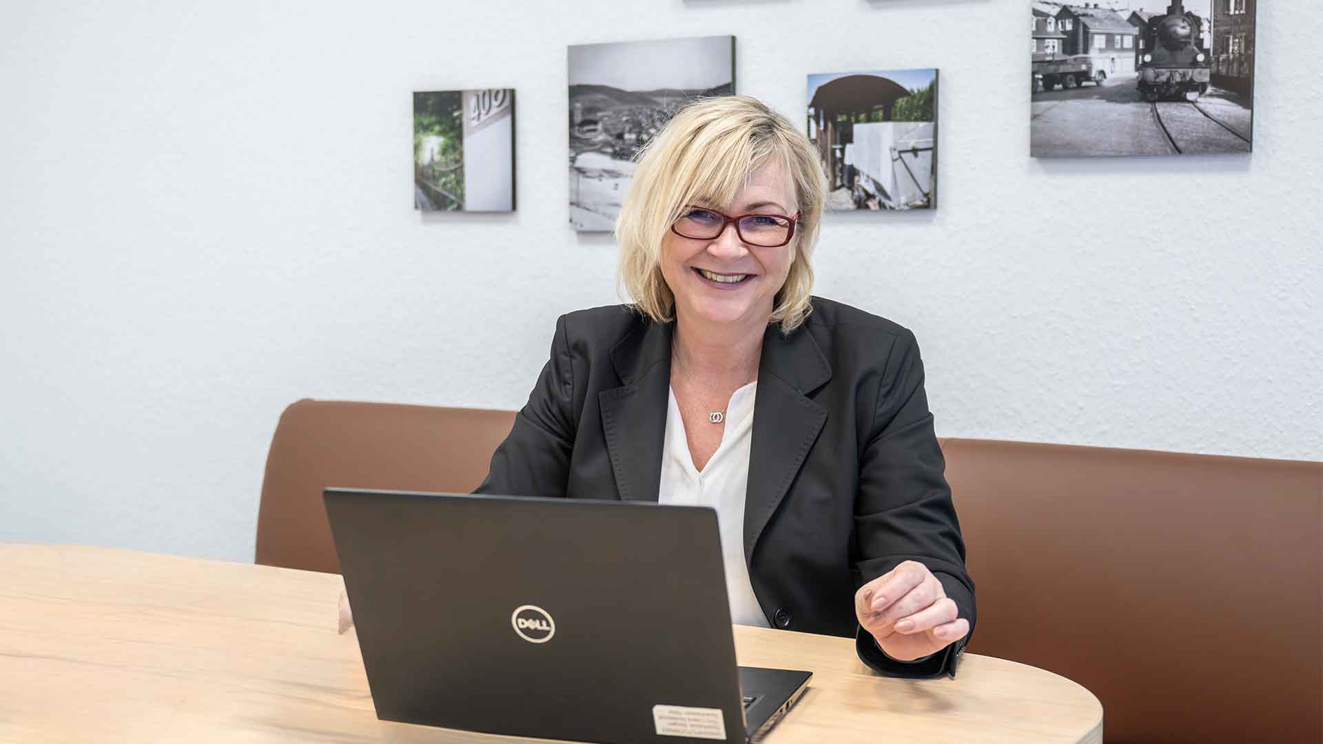 Astrid Oldfield Spezialistin für Versicherungskapitalanlage und private Vorsorge beim Versicherungswerk Siegen