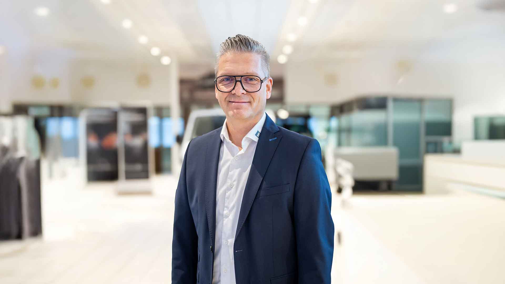 Frank Clemens, Spartenleiter Vertrieb Neufahrzeuge beim Autohaus Walter Schneider | BYD kaufen