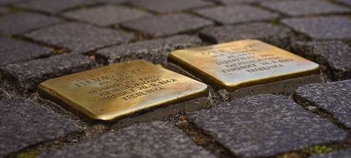 Neue Stolpersteine in Siegen verlegt