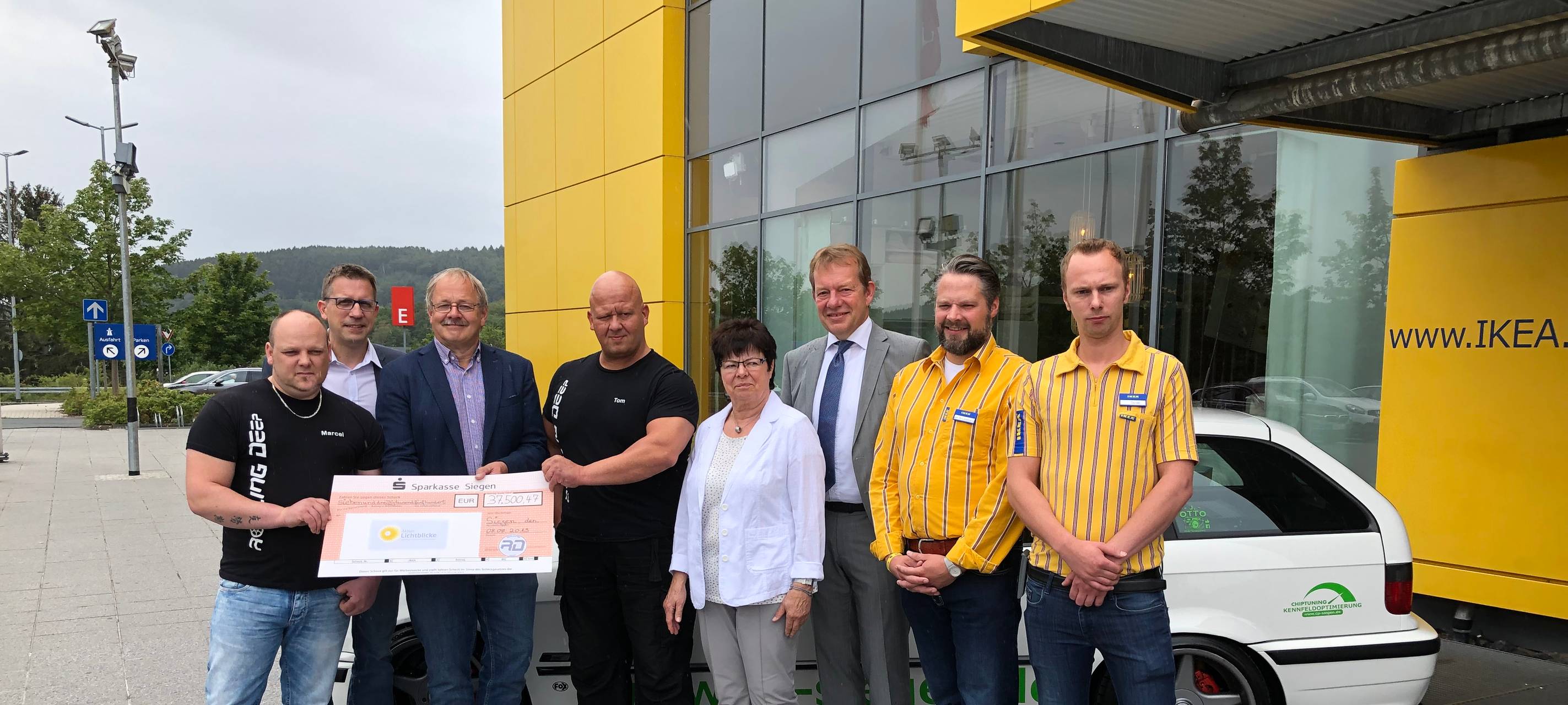 37500 Euro für die Aktion Lichtblicke