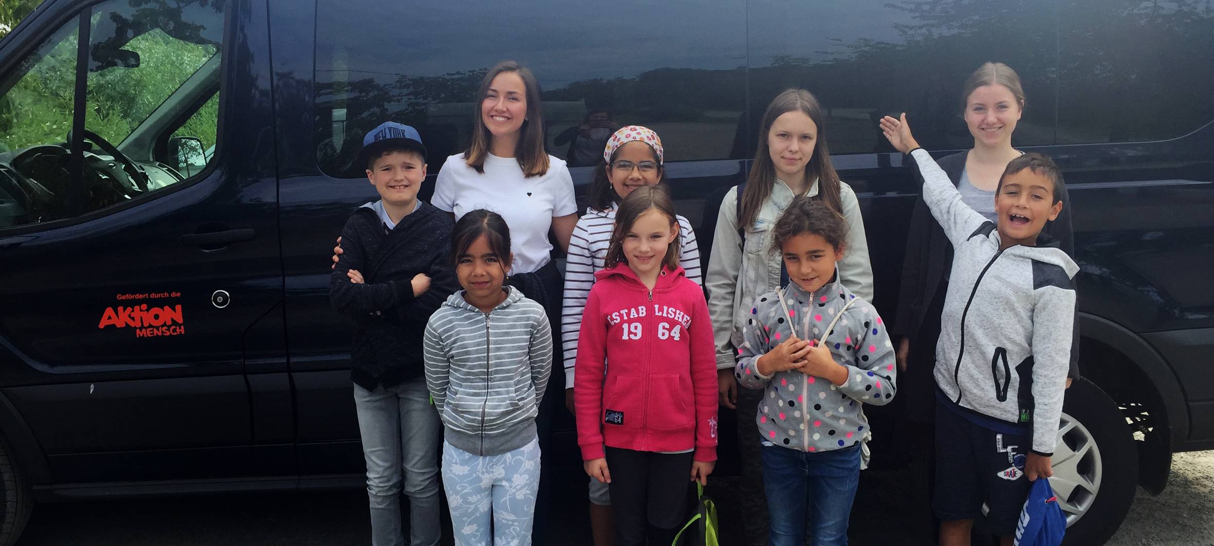 Neuer Kleinbus für das Lebenshilfe-Center Siegen