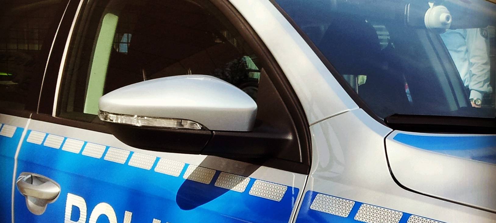 Radfahrer stürzt über gespanntes Seil