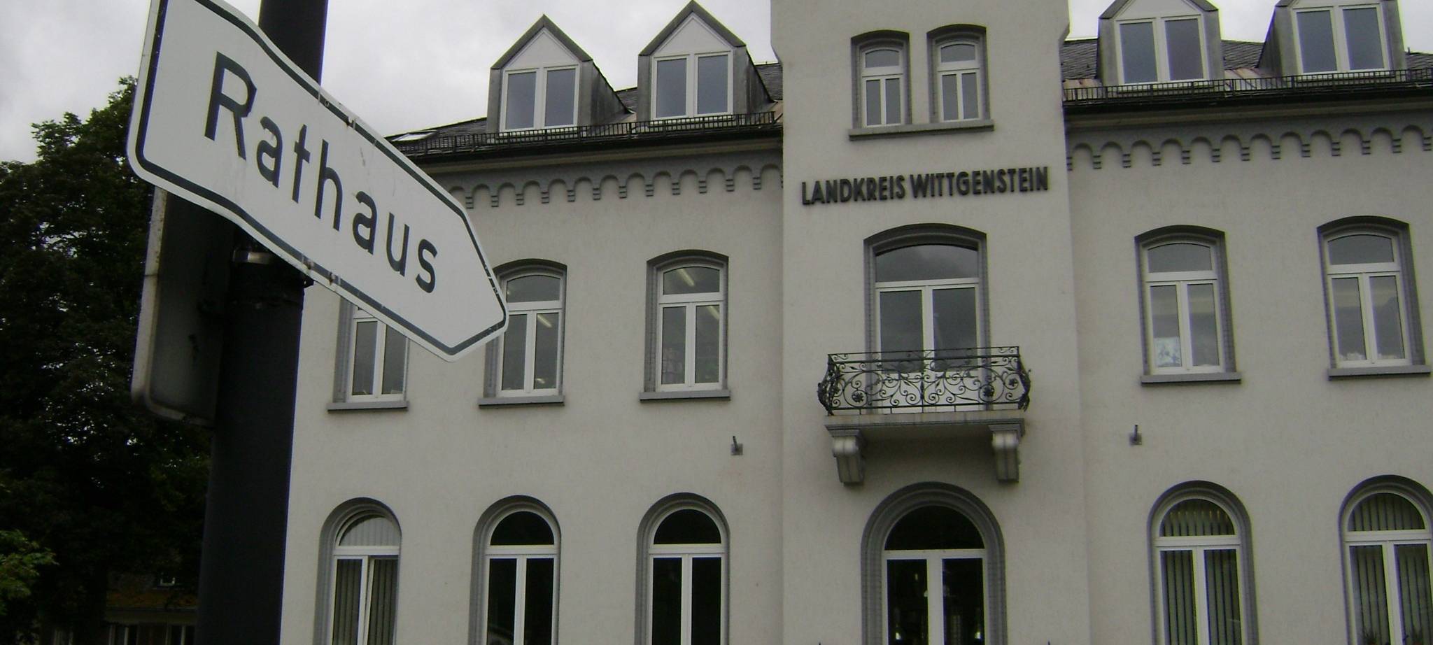 Einsatz im Bad Berleburger Rathaus wegen Corona-Verdacht