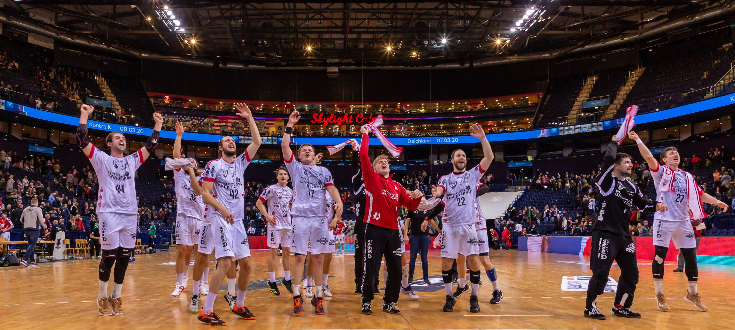 Ferndorf gewinnt Weihnachtsspiel in Hamburg