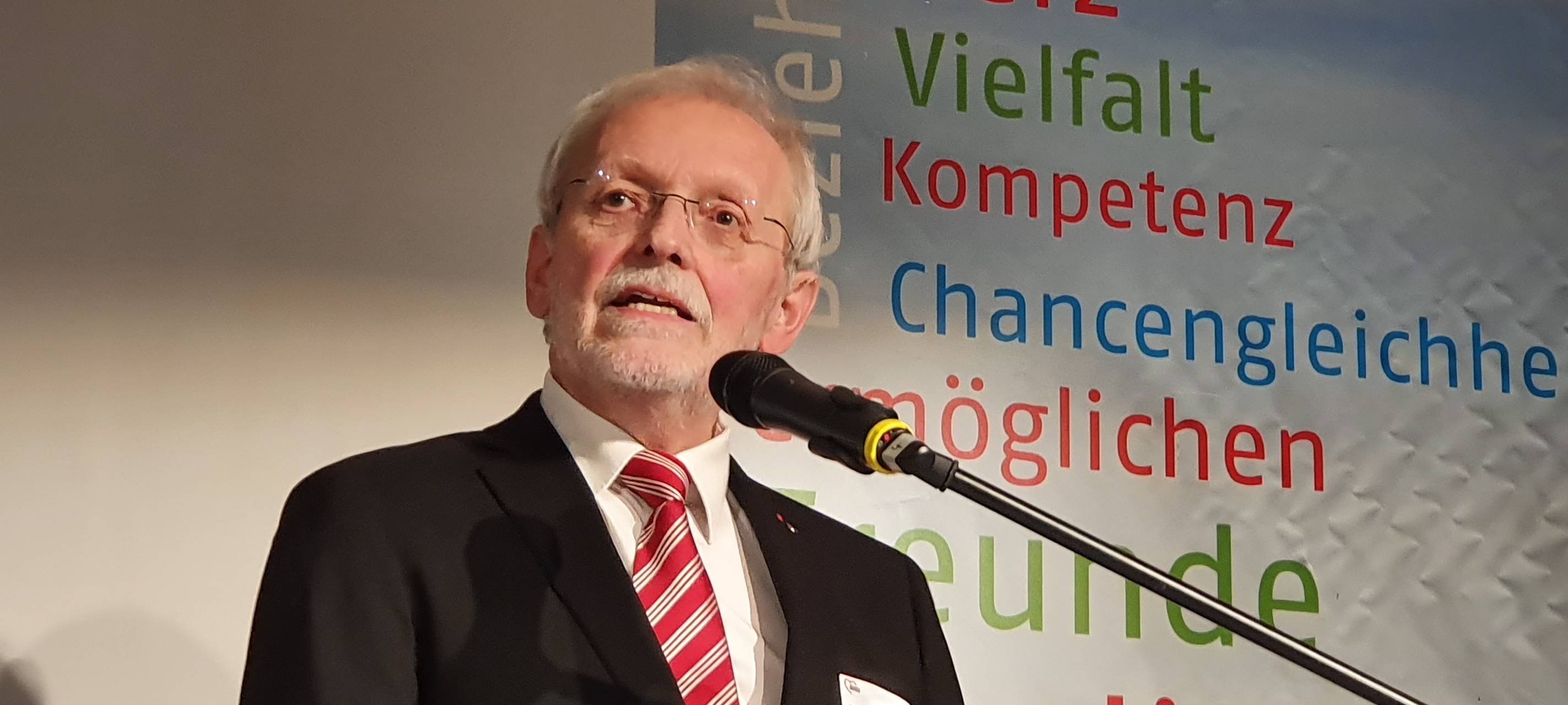 AWO: Karl-Ludwig Völkel bleibt im Amt