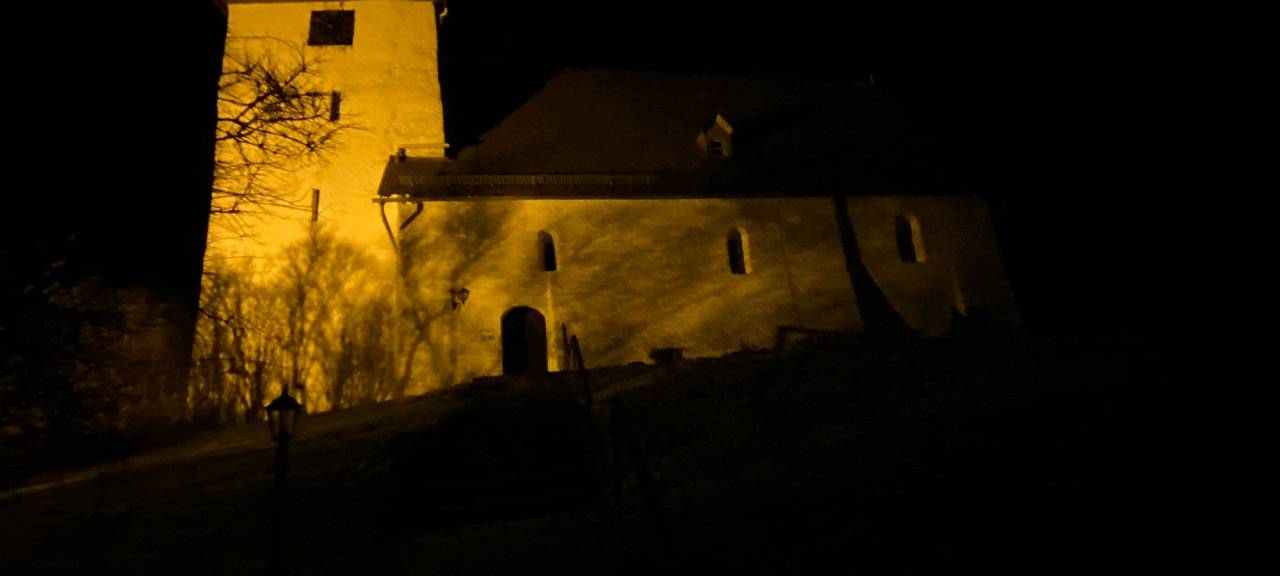 Neuer Glanz für Puderbacher Kirche