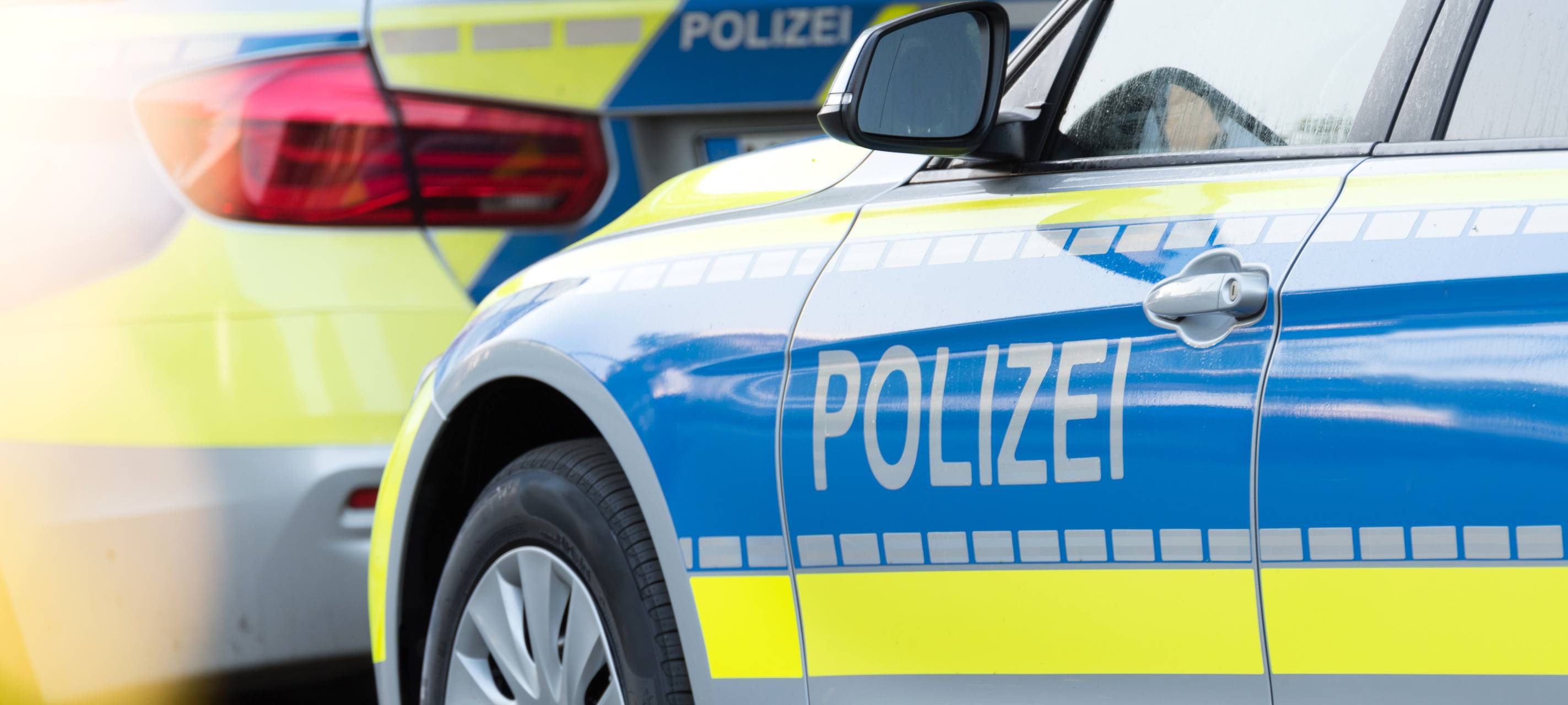 Fahrerflucht in Siegen - Polizei sucht Zeugen