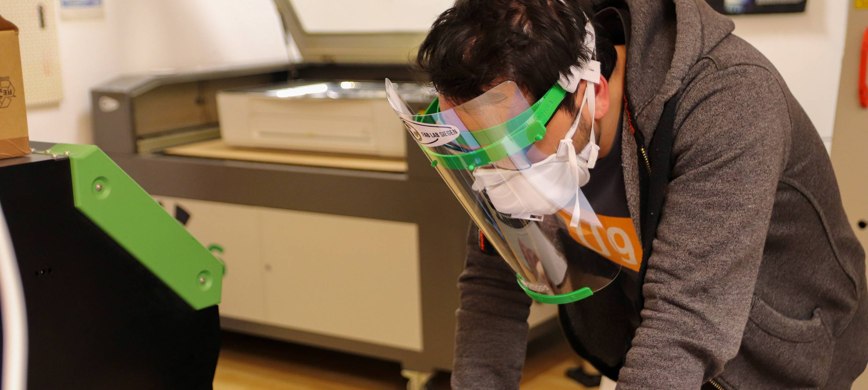 Uni Siegen produziert Gesichtsvisiere