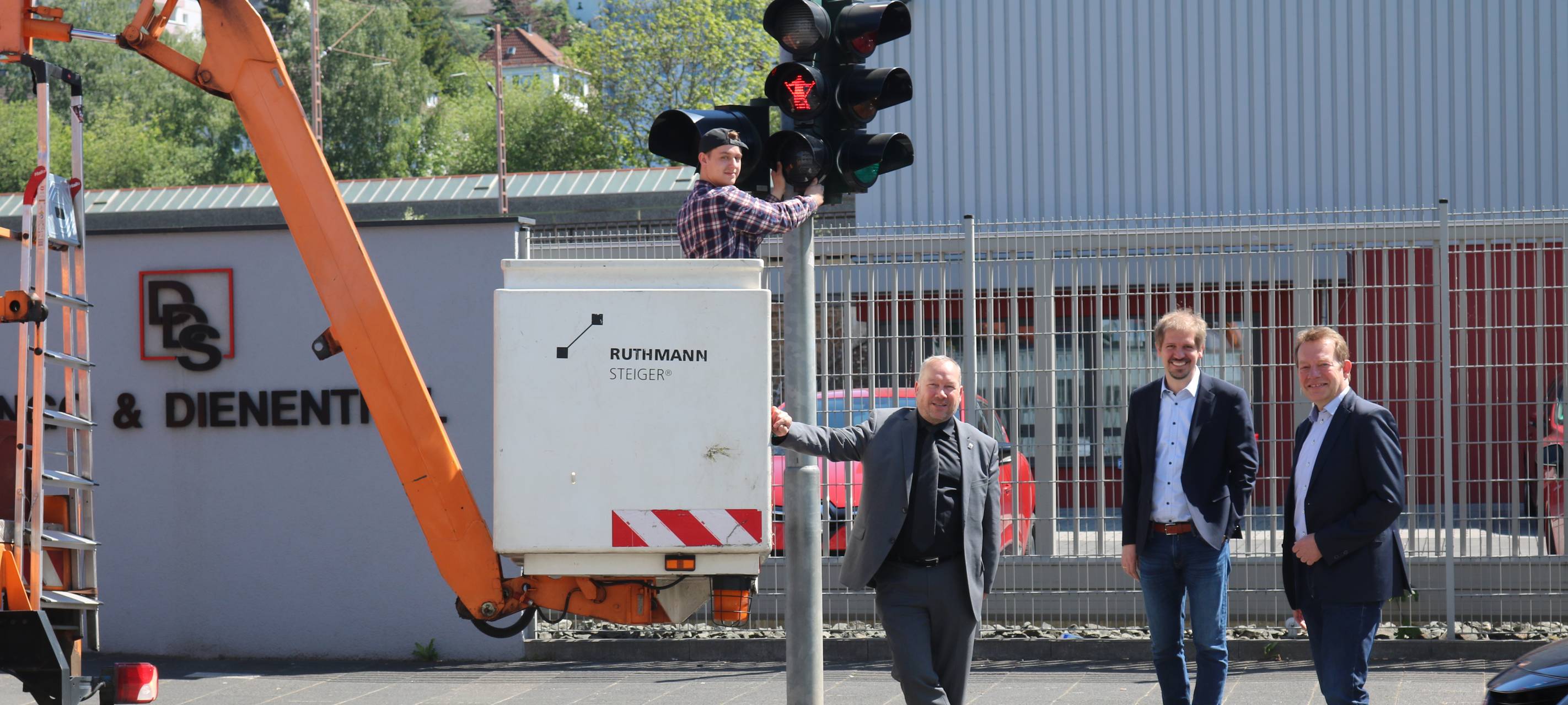 Henner und Frieder begrüßen Firmenkunden