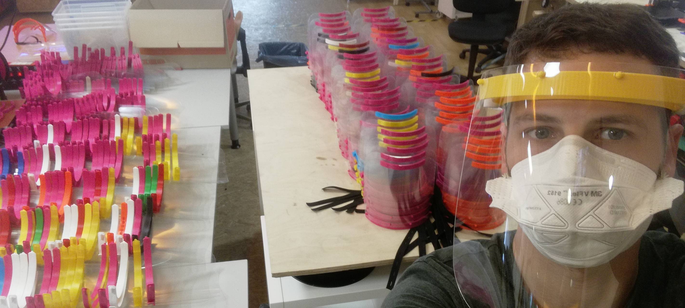Mehr als 1000 Gesichtsvisiere aus dem "Fab Lab"