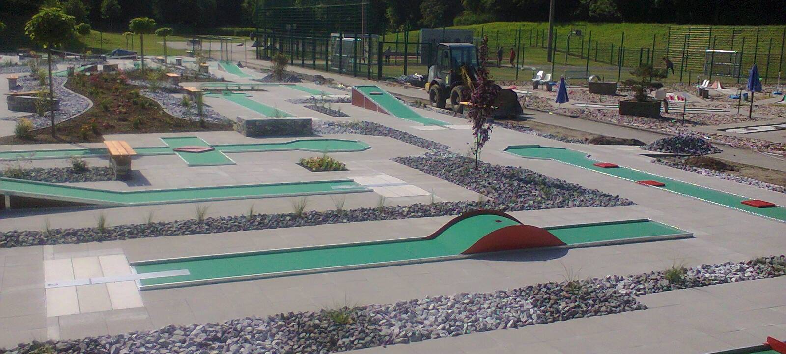 Minigolfbälle in der Unterhose vorwärmen