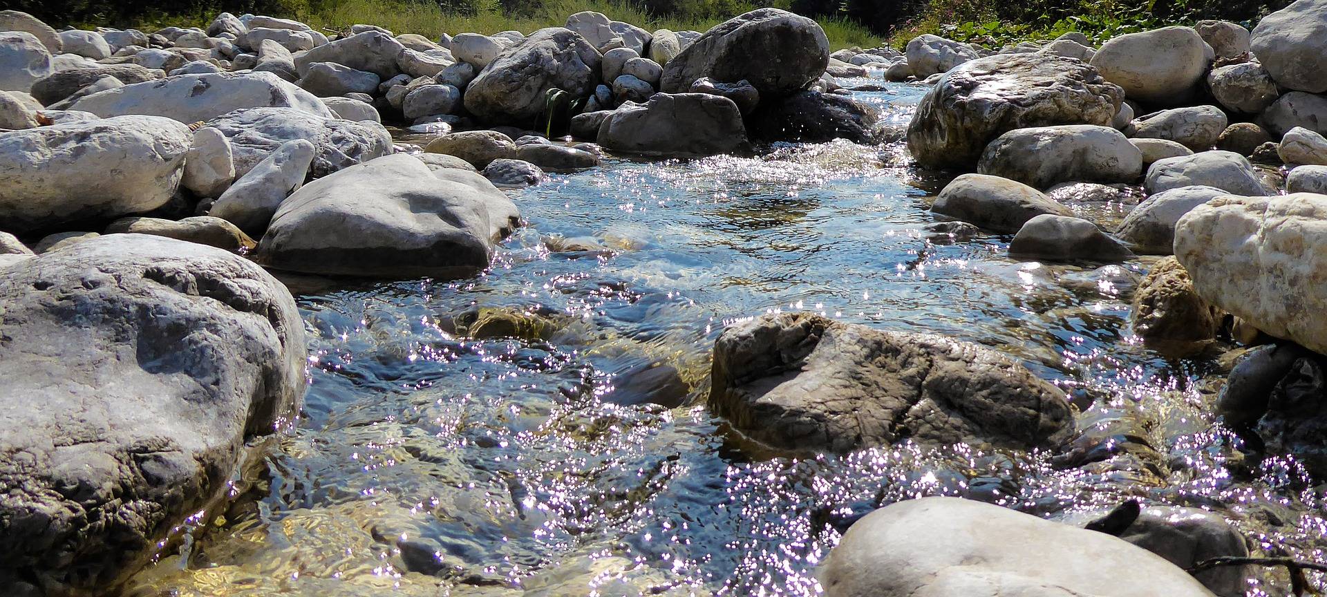 Kein größeren Wassermengen aus Gewässern nehmen