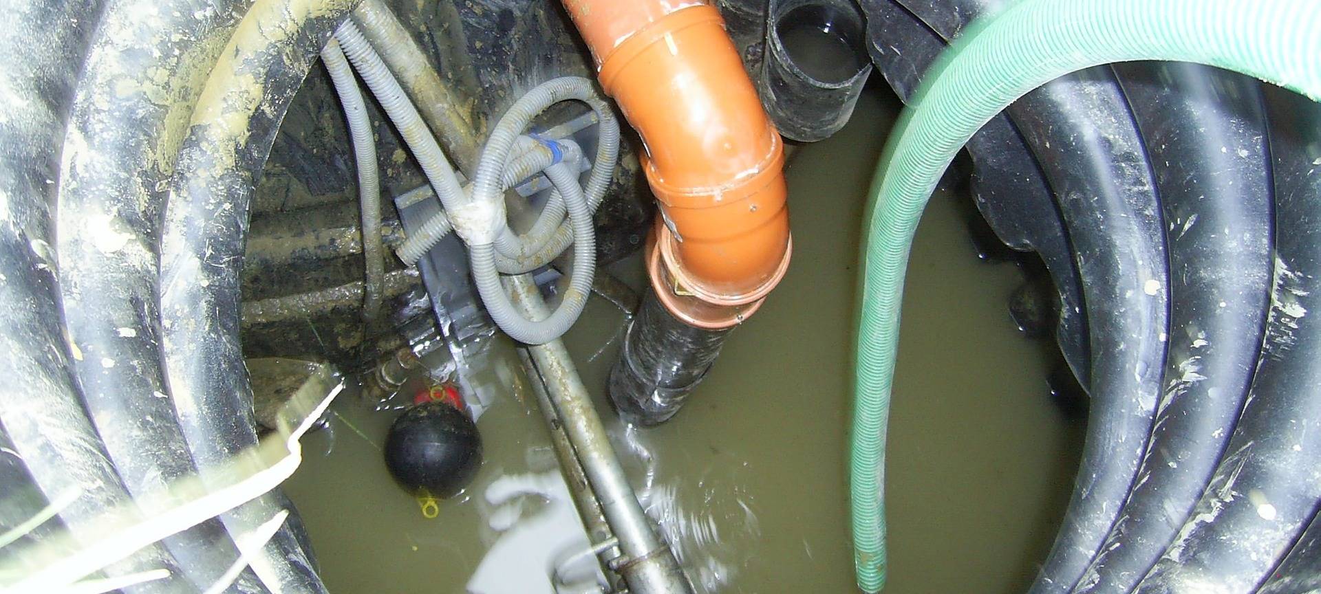 Die Stadt Kreuztal warnt vor "Kanalhaien" und Trickbetrügern