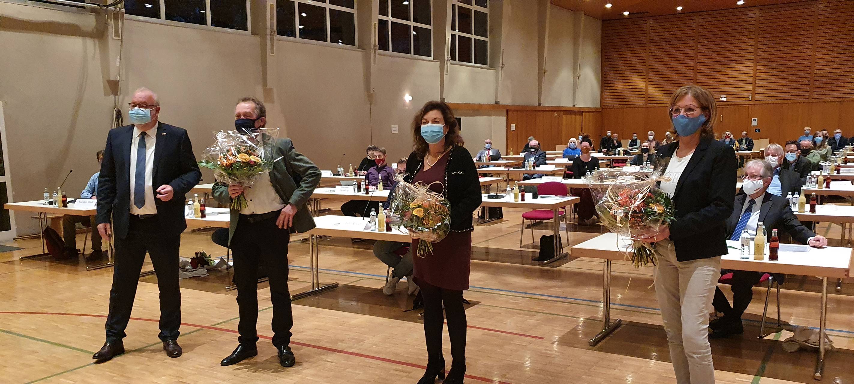 Kreuztals Bürgermeister vereidigt