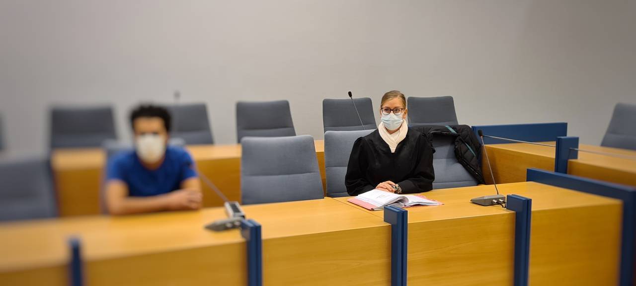 Jungen gewürgt und verbrannt