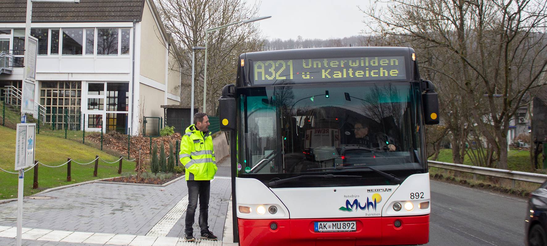 Oberdielfener Bushaltestelle barrierefrei