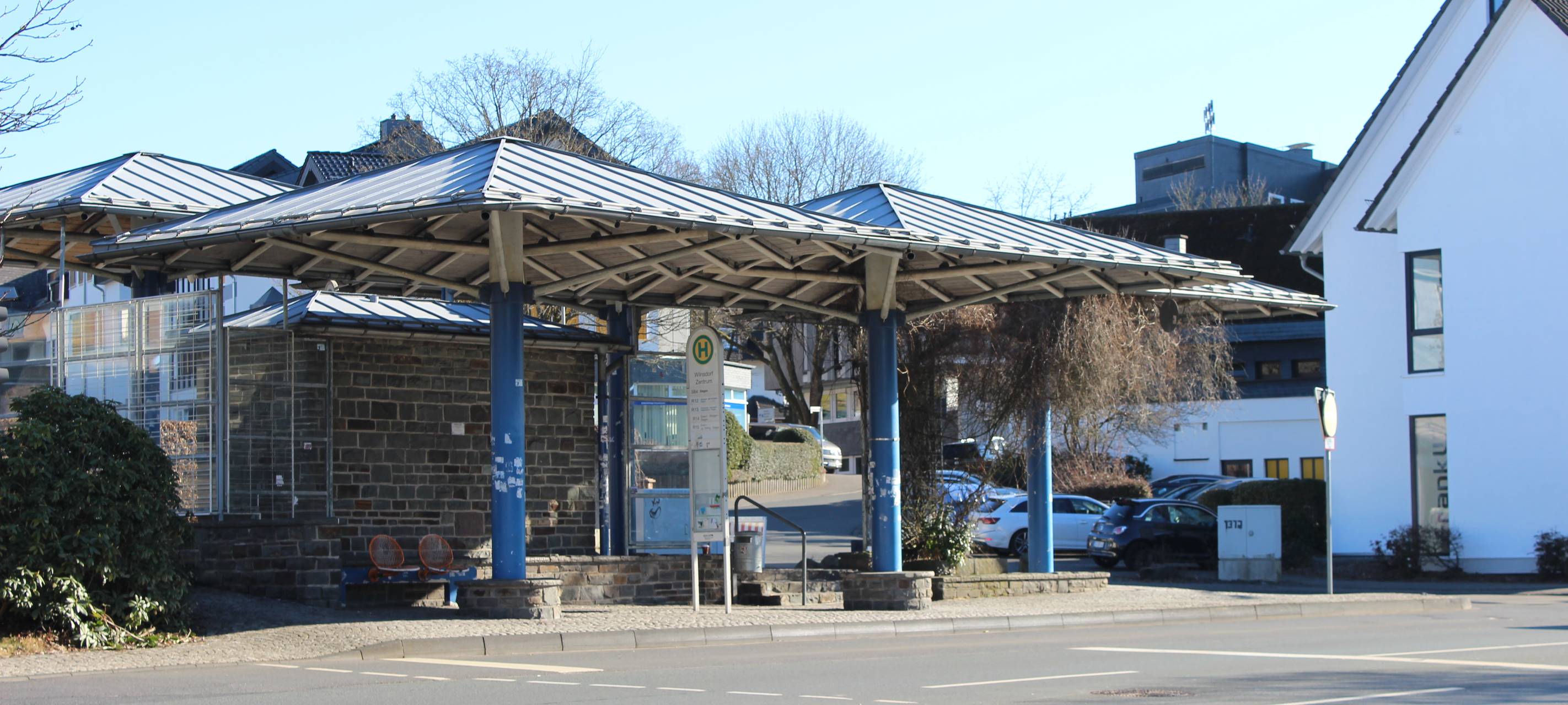 Haltestelle wird barrierefrei und modern