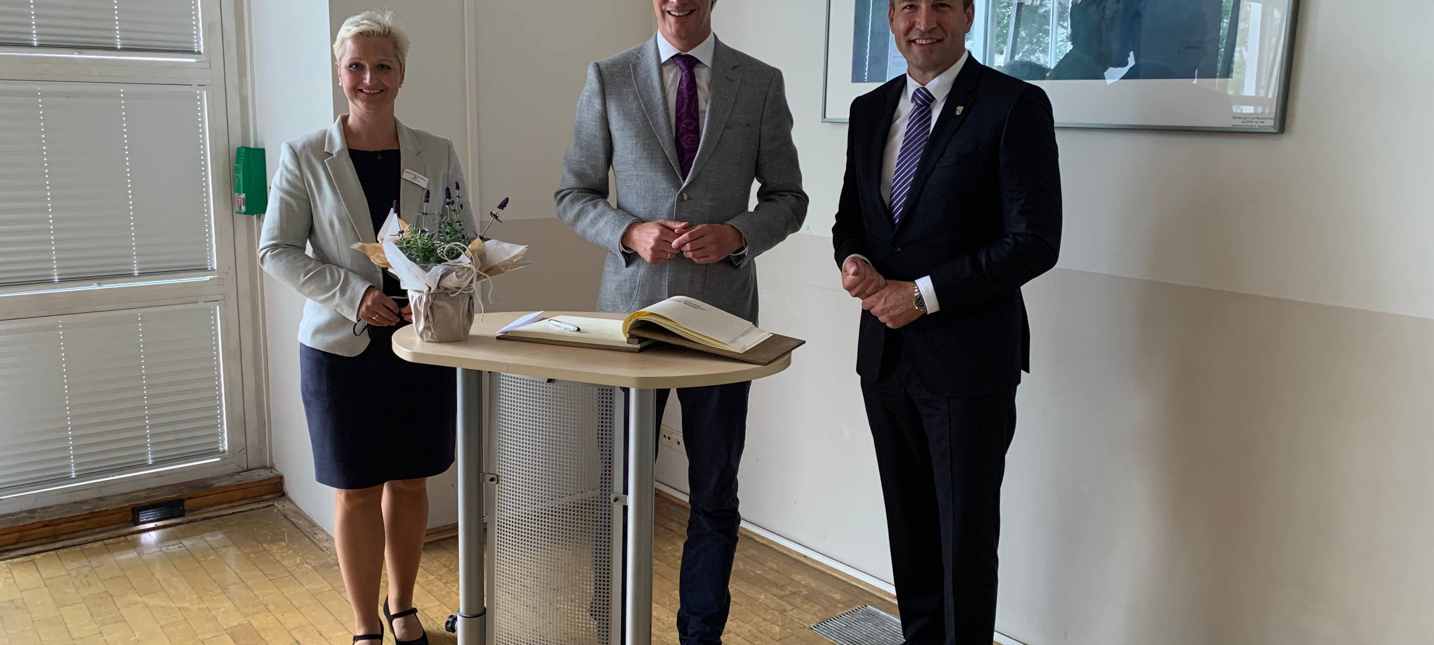 NRW-Verkehrsminister über Zukunftsmobilität in Neunkirchen