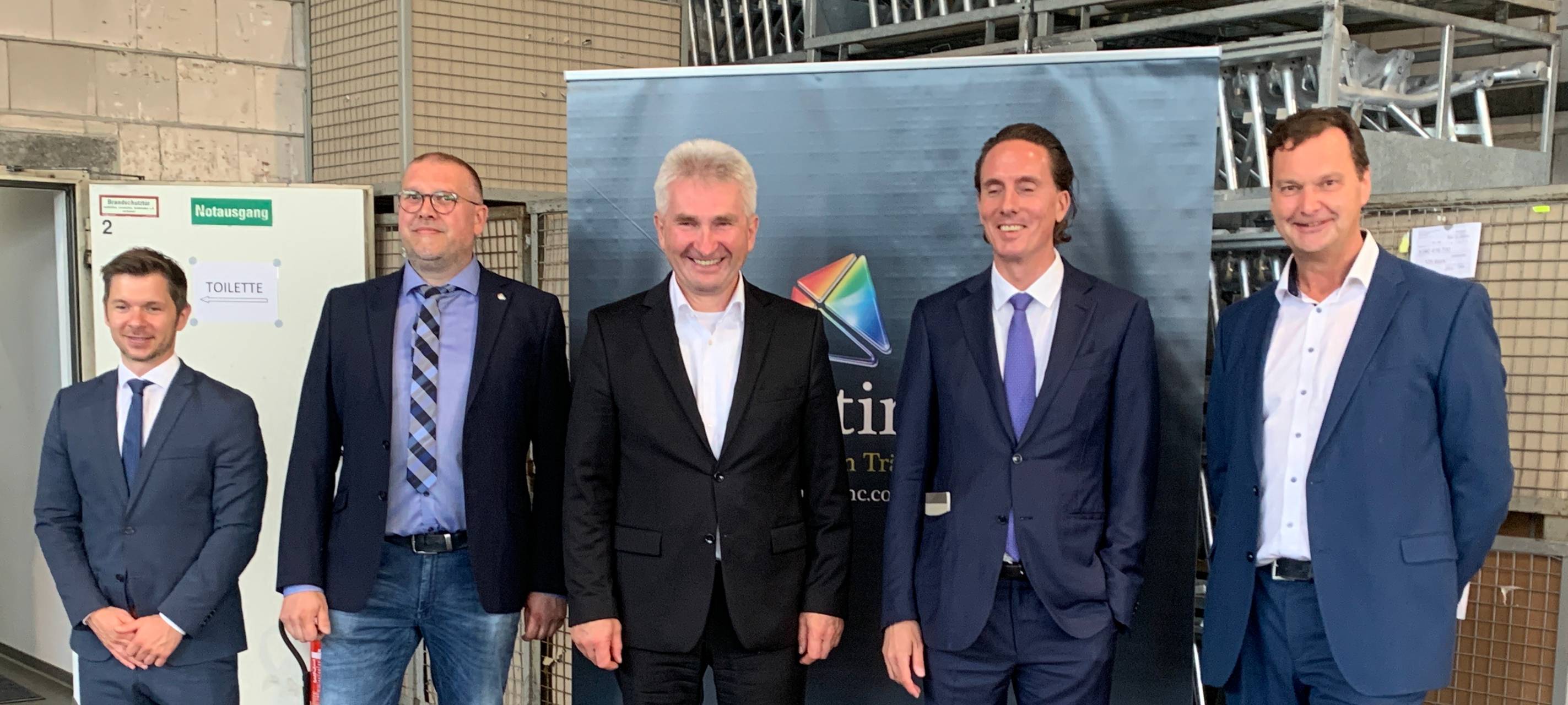 NRW-Wirtschaftsminister Pinkwart zu Gast bei The Coatinc Company in Kreuztal