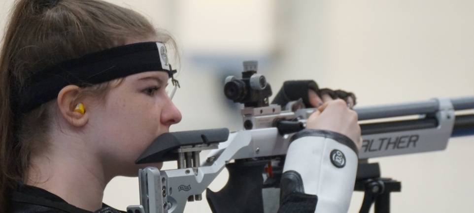 Linnea Kristin Schnerr aus Littfeld ist Deutsche Meisterin im Sportschießen