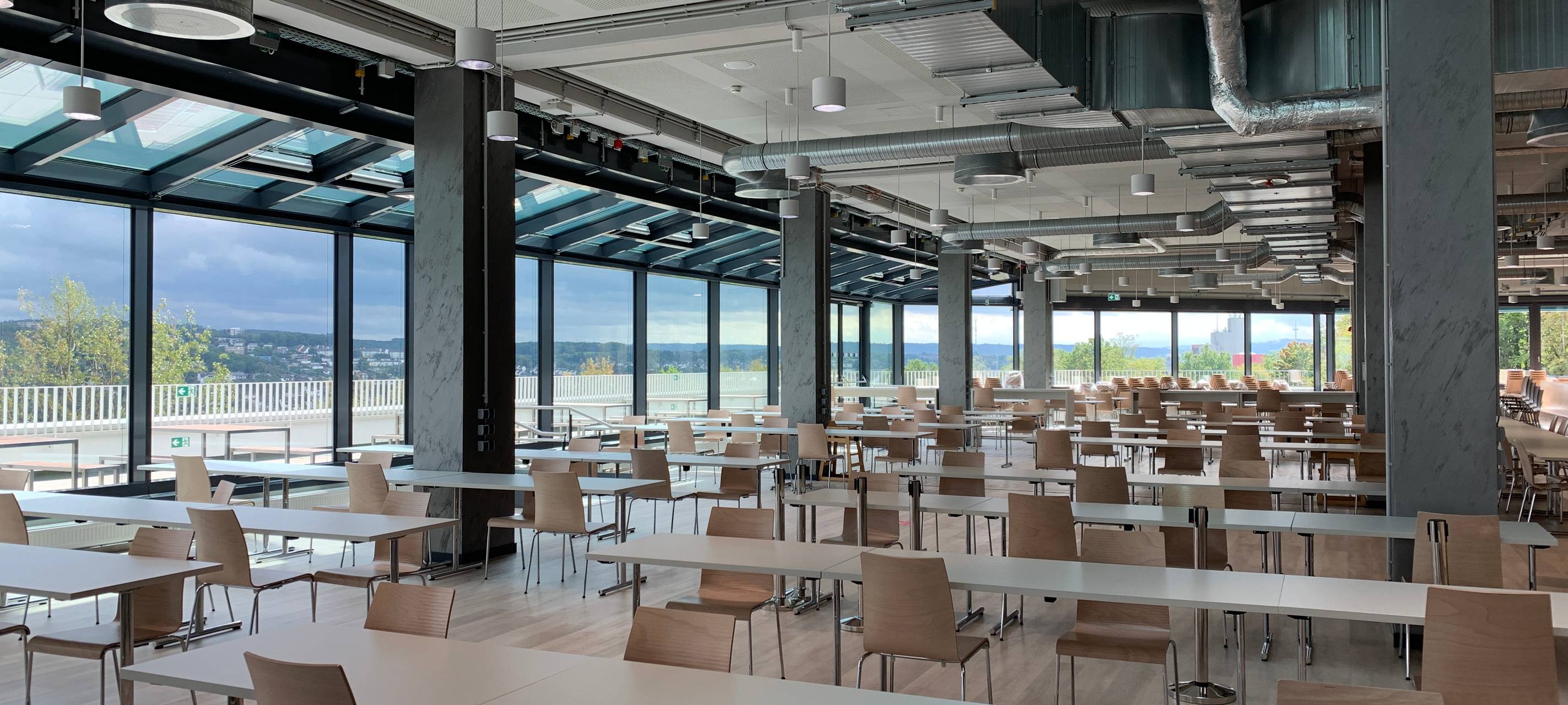 Modernisierung abgeschlossen: Campus Adolf-Reichwein-Straße wieder eröffnet