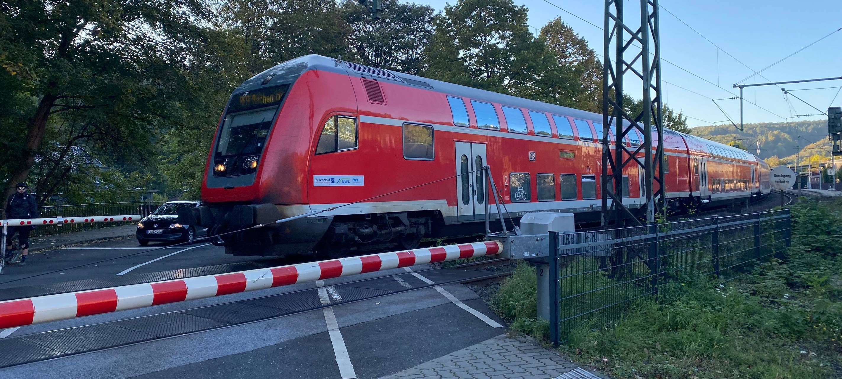 Ein Zug der Linie RE9