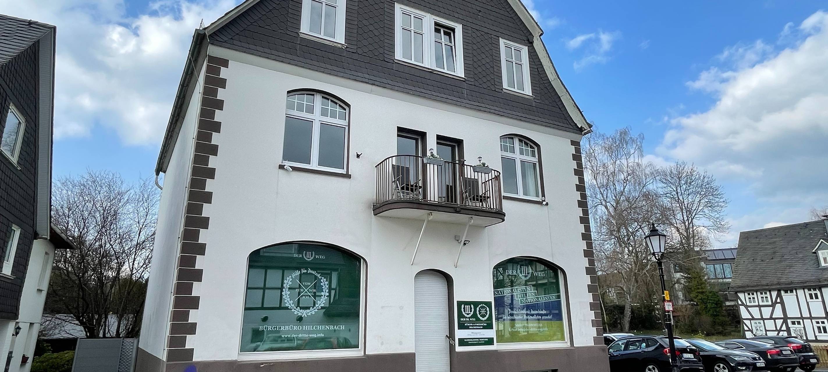 Rechtsextreme Partei "Der III. Weg" darf Reichsflagge in Hilchenbach nicht mehr hissen