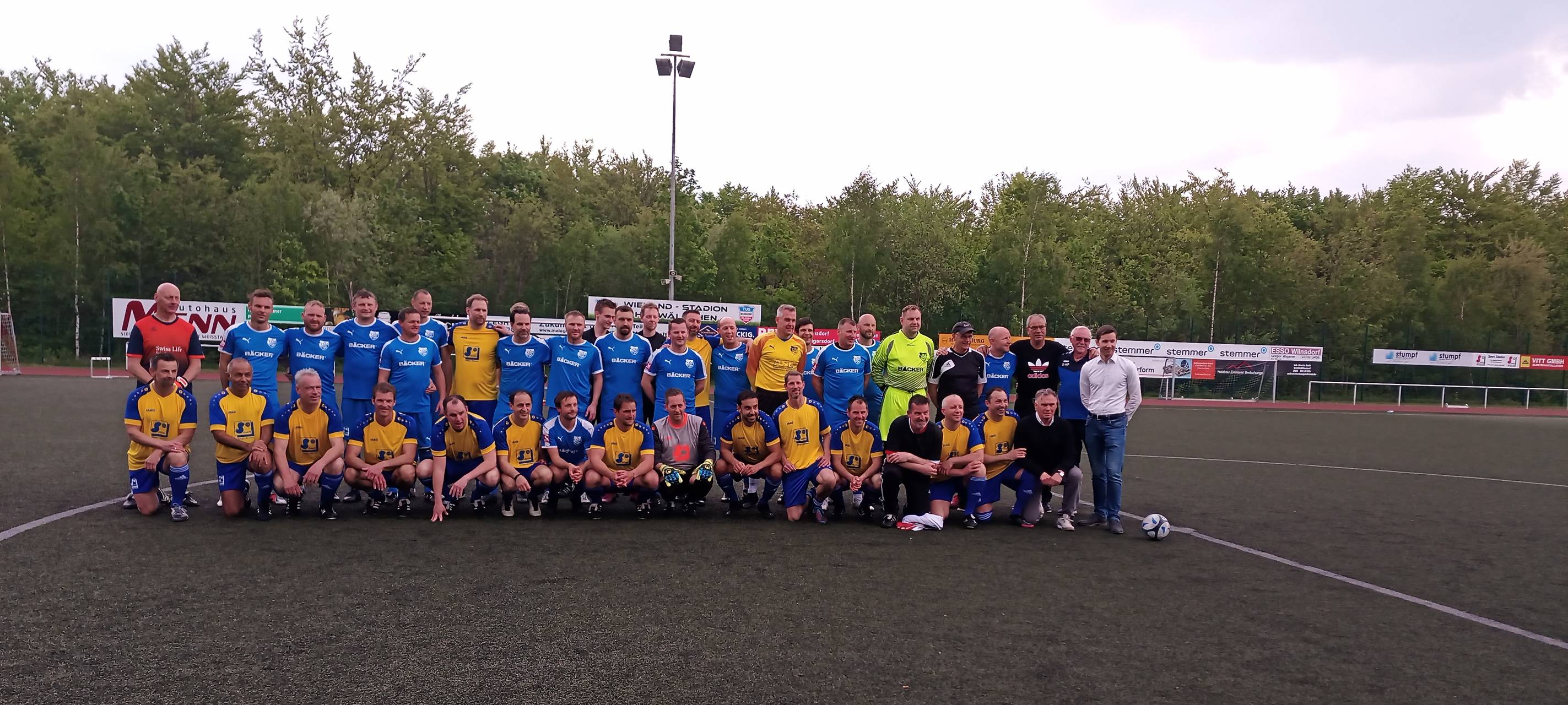 Benefiz-Fußballspiel zugunsten der geflüchteten Ukrainer
