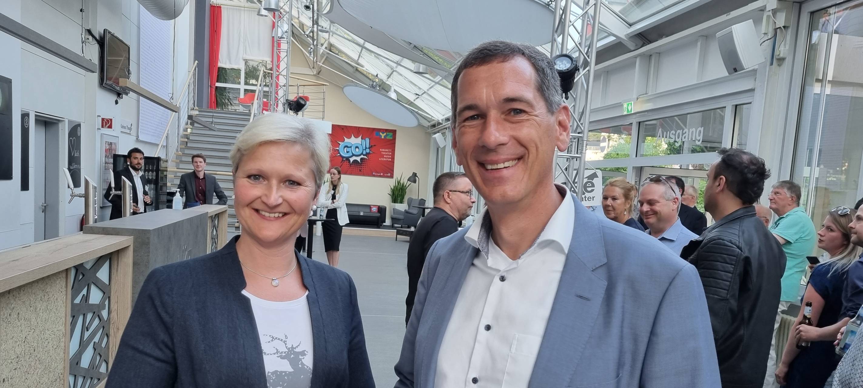 NRW-Landtagswahl 2022 in Siegen-Wittgenstein: Kamieth (CDU) und Fuchs-Dreisbach (CDU) gewinnen Direktmandate
