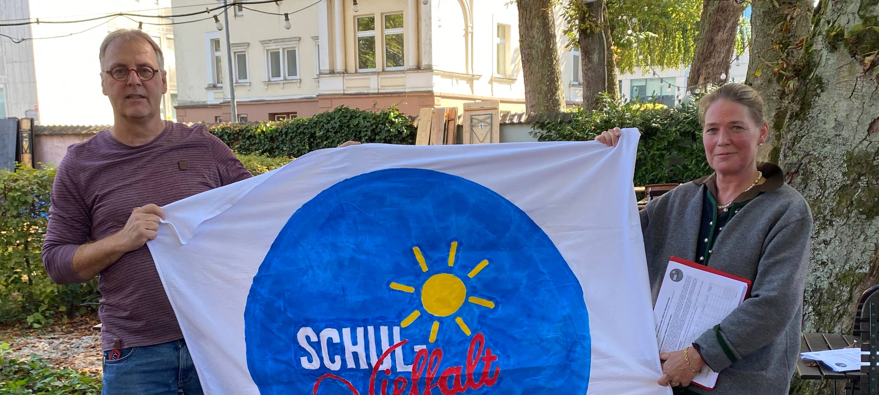 Es fehlen noch 2.000 Unterschriften für erfolgreiches Bürgerbegehren zum Erhalt von Haupt- und Realschulen in Siegen