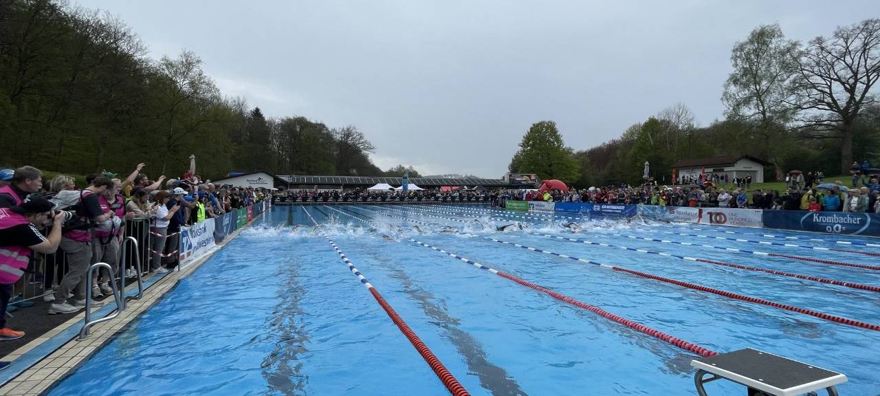 800 Aktive beim Buschhütten-Triathlon
