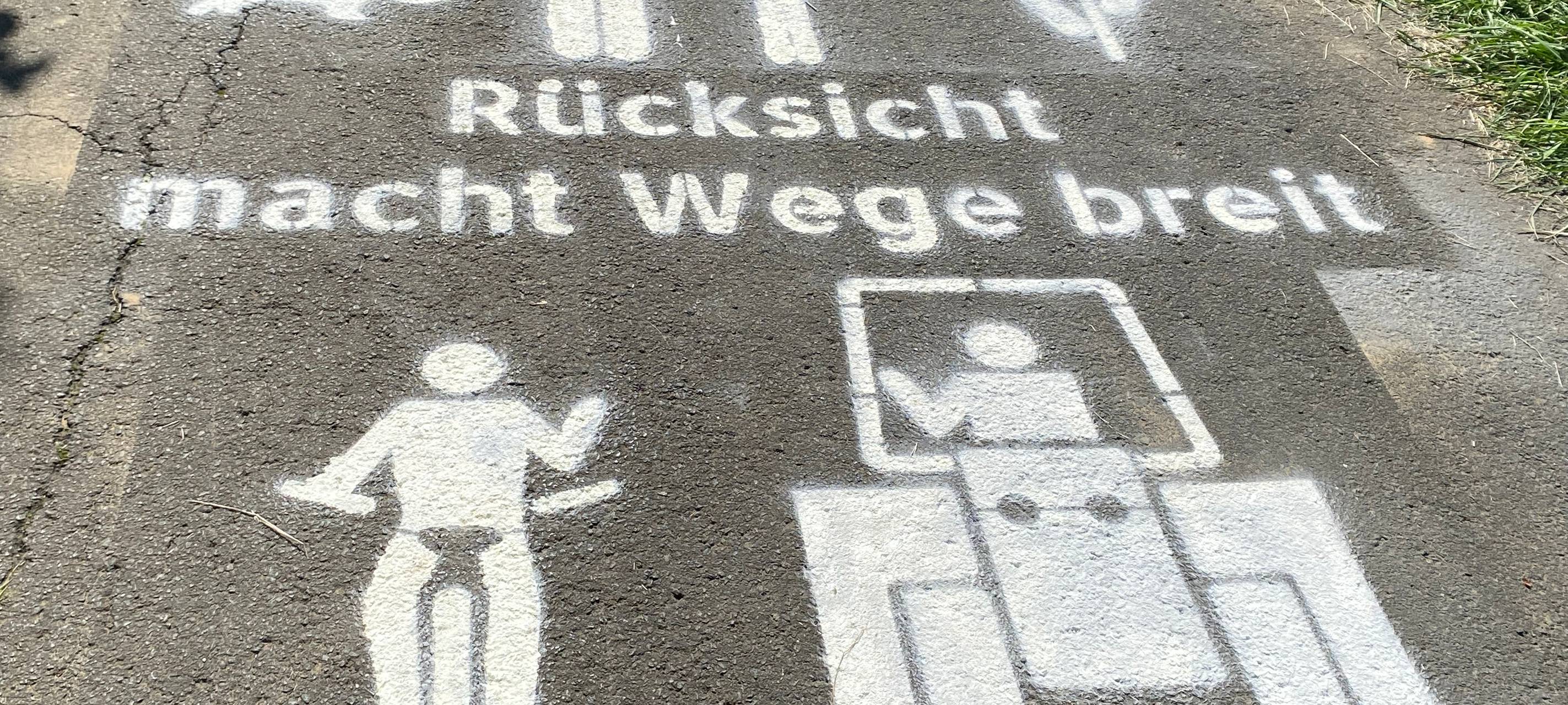 Graffitis auf Wegen sollen in Siegen-Wittgenstein mehr Rücksicht schaffen
