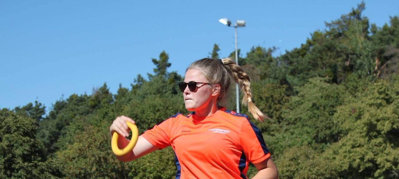 Lilly Schneider fliegt zur Ringtennis-WM