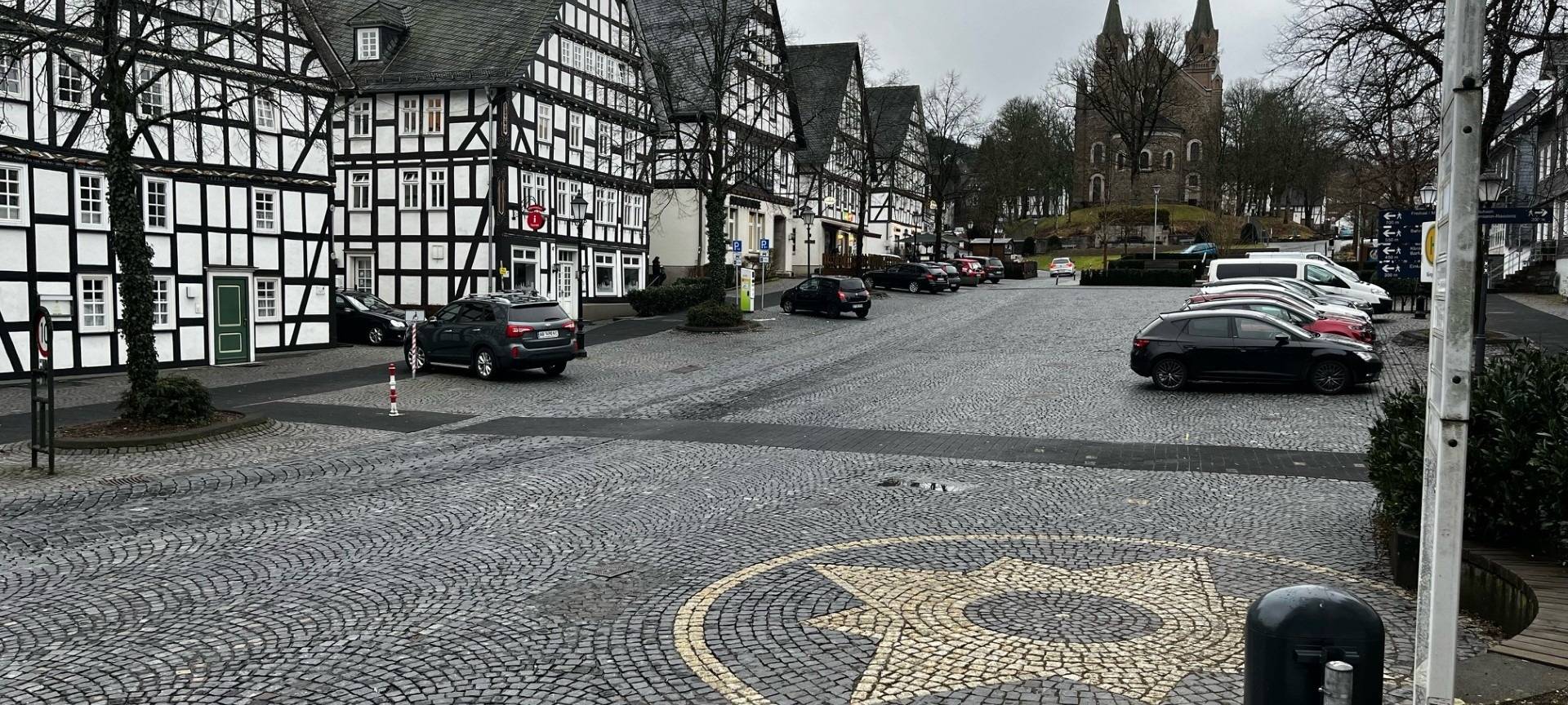 Kurzzeitparkplätze auf Hilchenbacher Marktplatz?