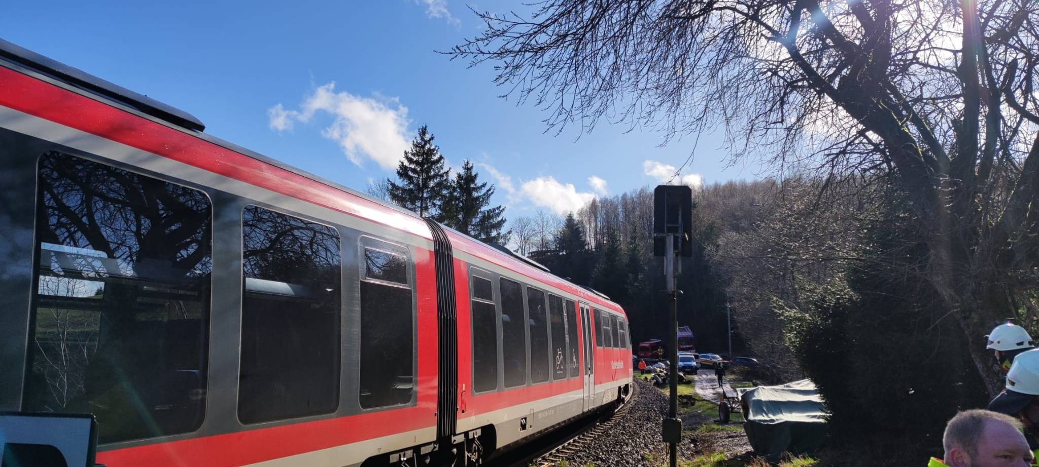 Zug nach Unfall bei Amtshausen evakuiert