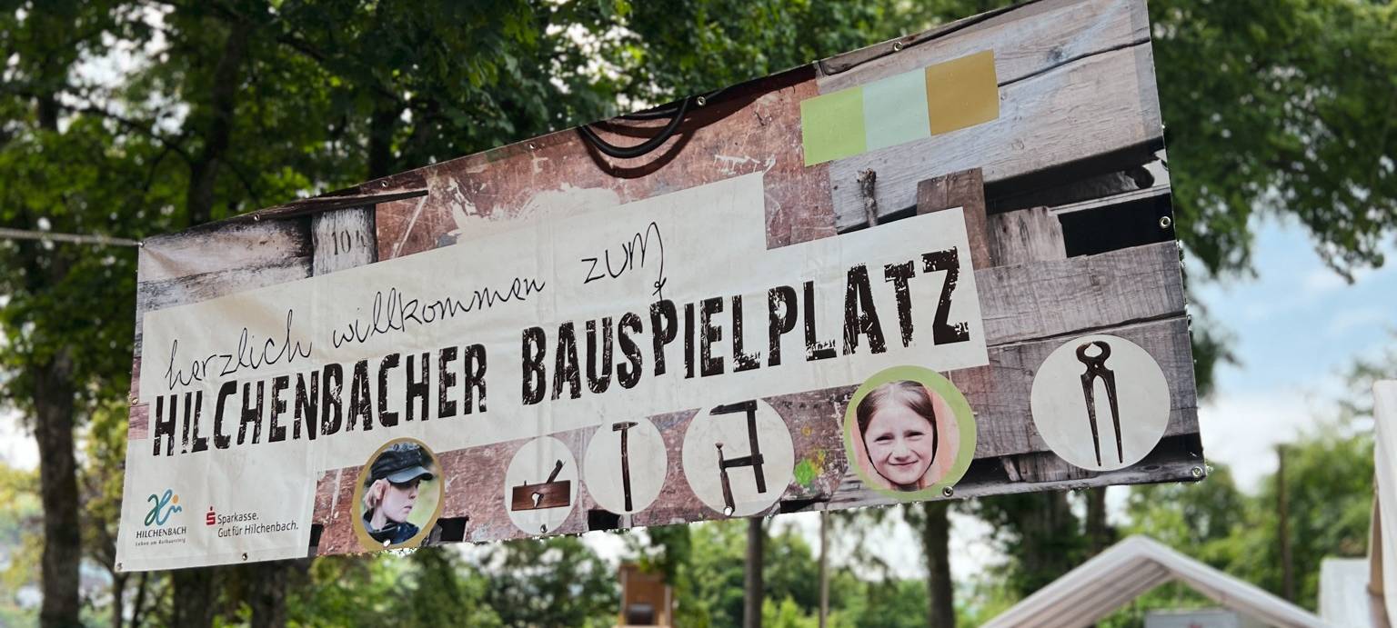 Auf dem Hilchenbacher Bauspielplatz können Schulkinder in den Ferien kreativ werden.