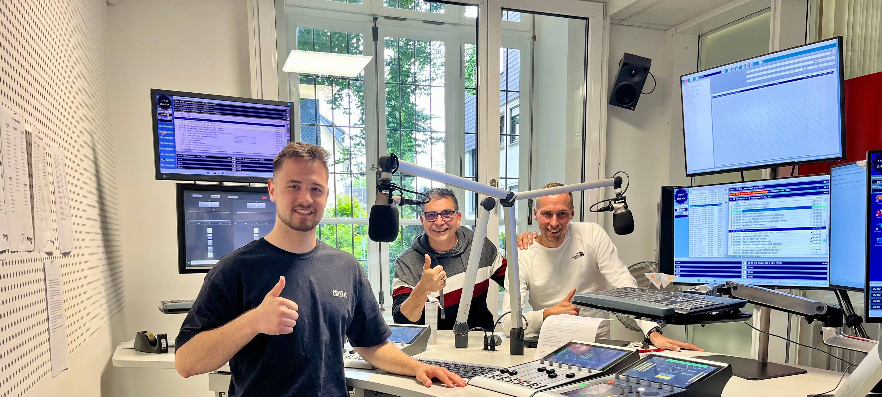 Moderator Max Schepp zusammen mit André Metzger und Marco Corigliano