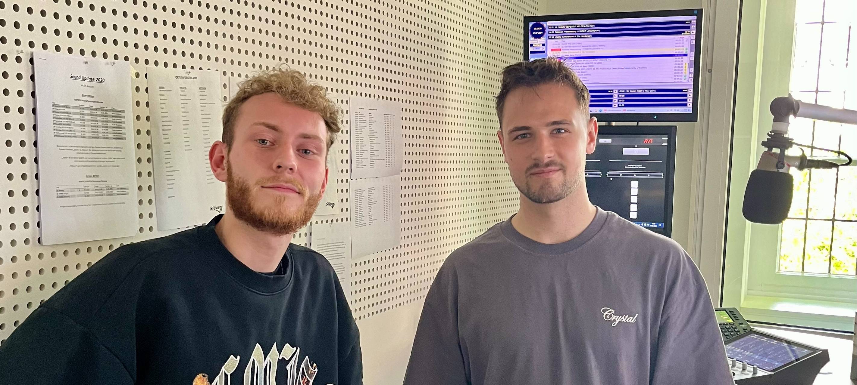 Rapper Bazhead mit Moderator Max Schepp