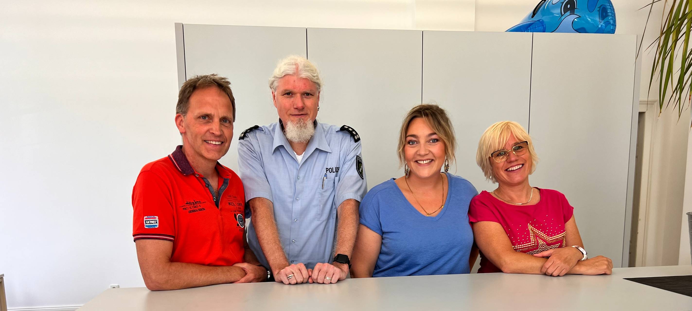 Bitte folgen - die Juli-Ausgabe unserer Polizeisprechstunde