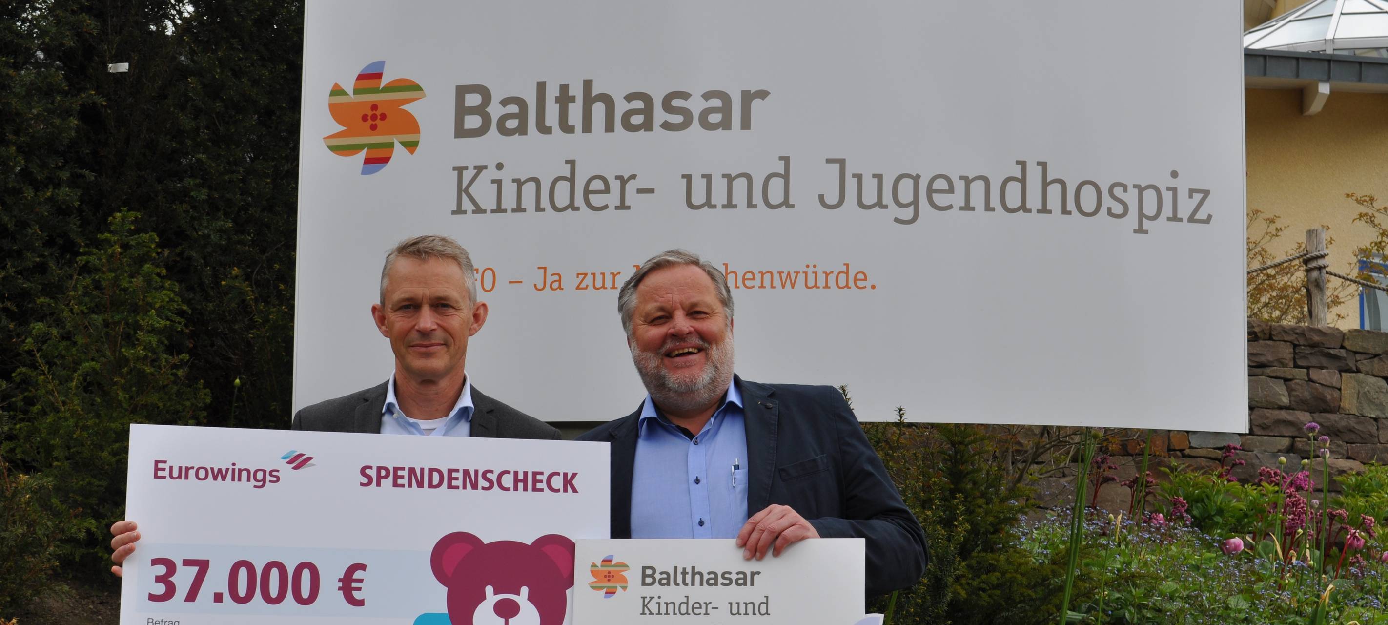Eurowings spendet 37.000 Euro an Kinder- und Jugendhospiz