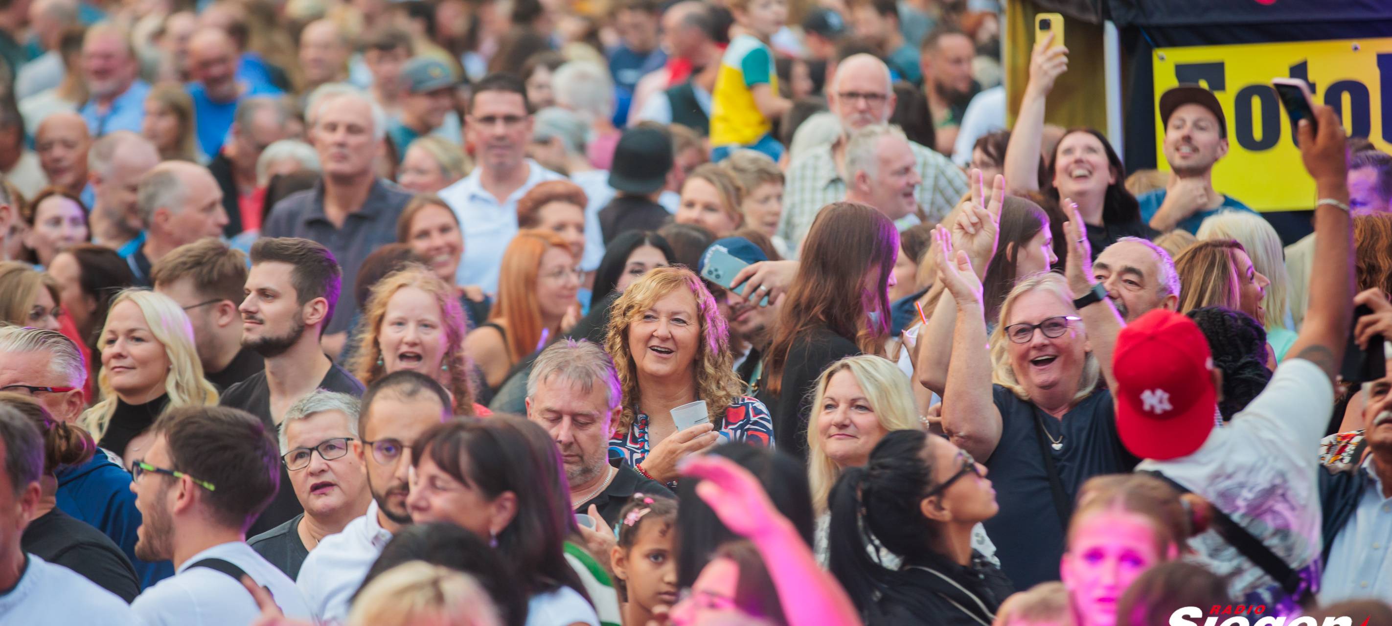 Radio Siegen Kulthitparty beim Stadtfest 2024