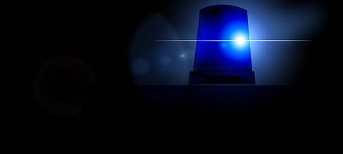 Siegen: Seniorin soll Kind mit Gehstock geschlagen haben