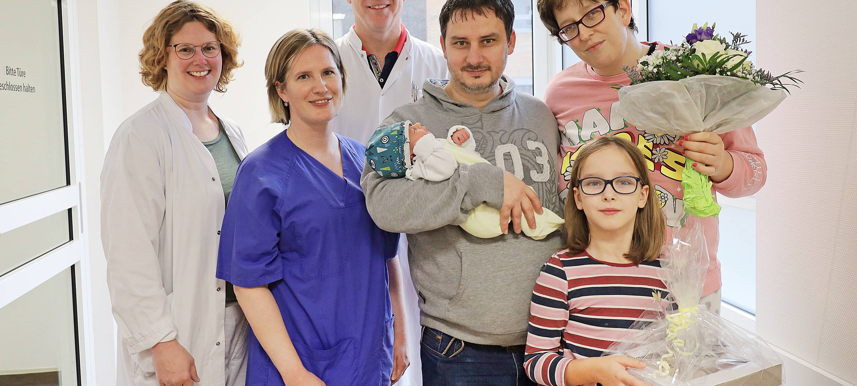 Julien Theis ist das 1.000 Baby, das im Jahr 2024 im St. Marien-Krankenhaus in Siegen das Licht der Welt erblickt hat.
